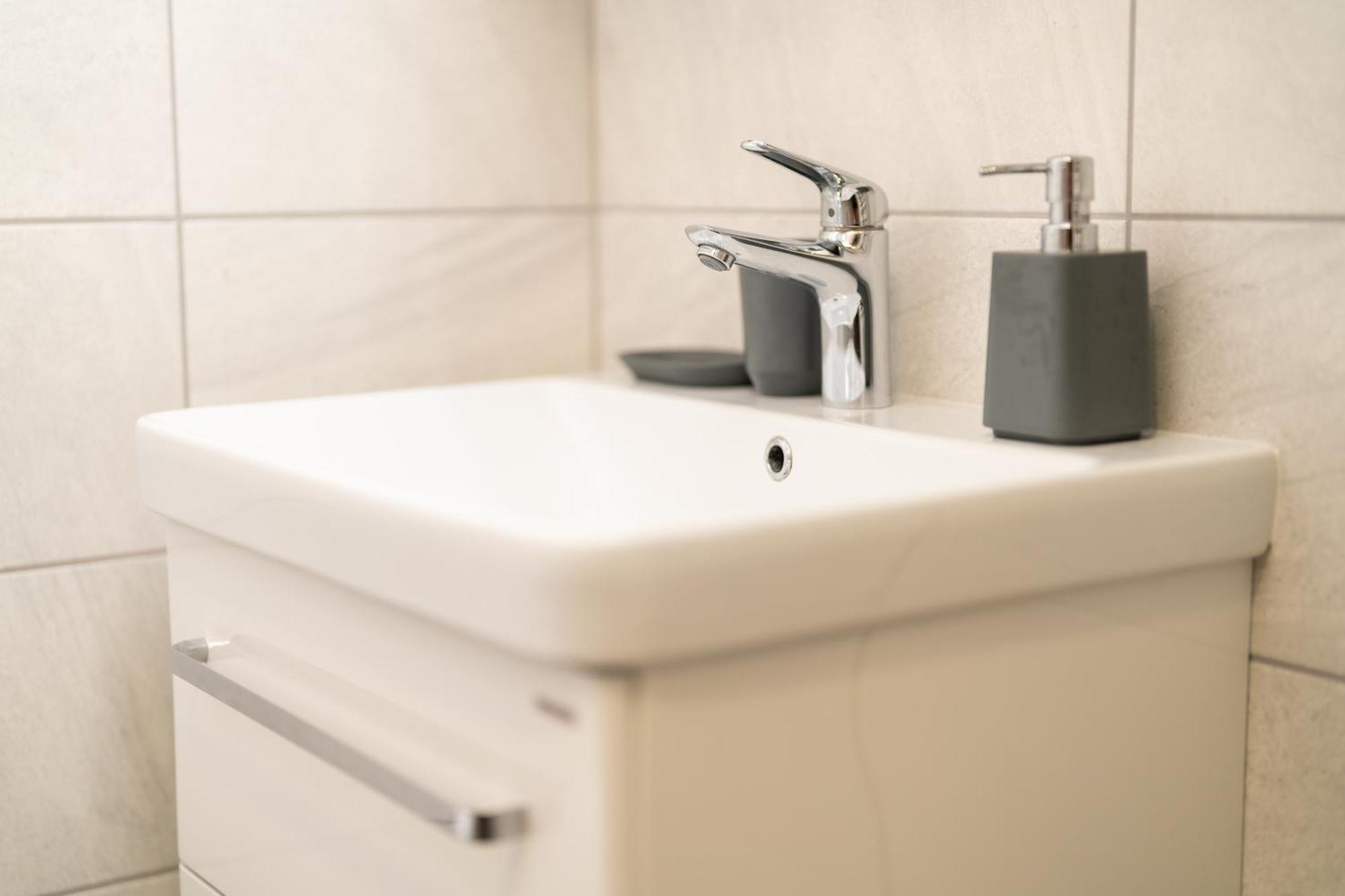 Apartma Pri Lipi Apartment *